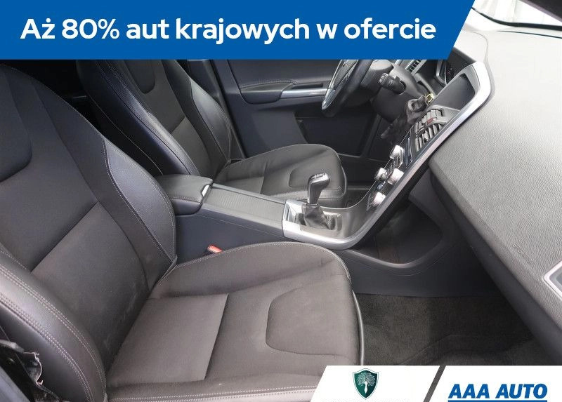 Volvo XC 60 cena 77000 przebieg: 134321, rok produkcji 2015 z Czeladź małe 121